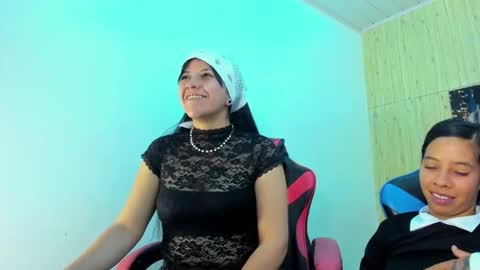 Snapshot of raven_rouge chatting on October 22, 7:11 am gata online show from October 22, 7:11 am
