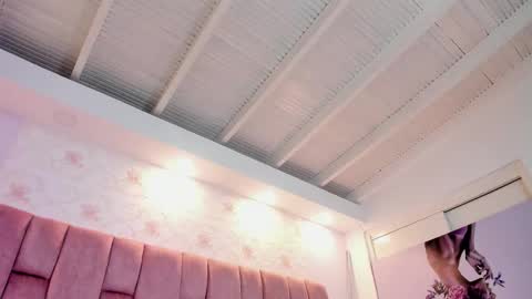 Raven  online show from February 12, 5:16 pm