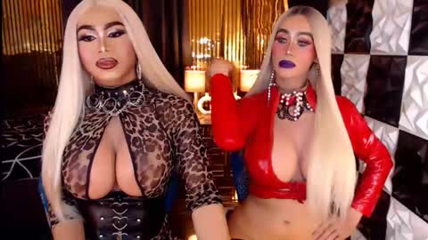 ravenmystiquex online show from May 19, 8:43 am