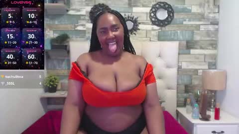 ravennova_ online show from June 13, 3:44 pm