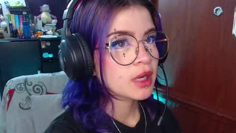 raventh_ online show from October 27, 11:43 am