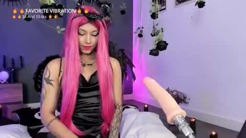 Raven Witch online show from February 14, 6:54 pm