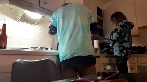 ravenxbeastie online show from February 14, 4:15 am