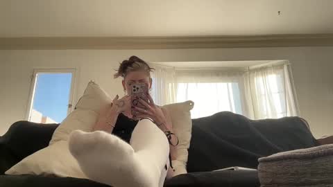 Goddess Fairuza online show from December 6, 11:08 pm