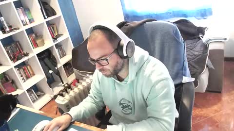 ravingr3d3 online show from November 21, 9:18 am