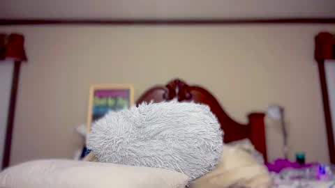 LittleRedRider   online show from December 18, 5:37 am