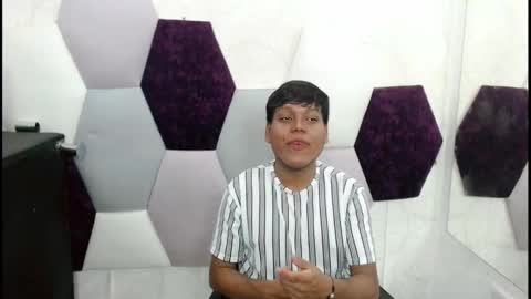 raystewart  online show from November 23, 3:48 am
