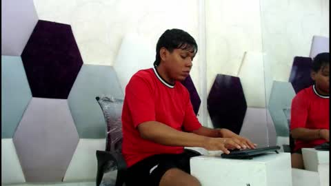 raystewart  online show from November 24, 3:49 am