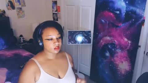 realgoddessdream online show from March 23, 6:02 pm