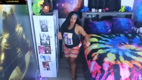 realgoddessdream online show from July 28, 12:19 am
