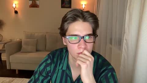 AliceEve online show from January 20, 6:32 pm