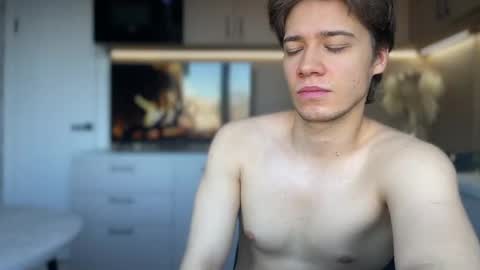 AliceEve online show from February 20, 12:36 pm