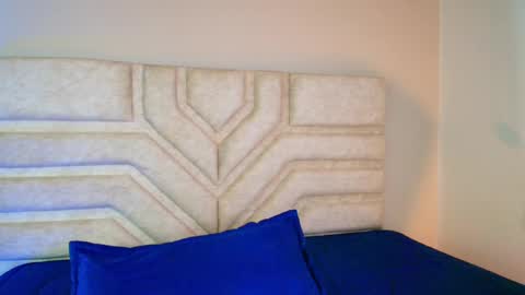 Rebeca Williams online show from March 4, 3:44 am