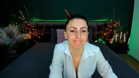 rebecca_diamonds online show from March 2, 7:26 am