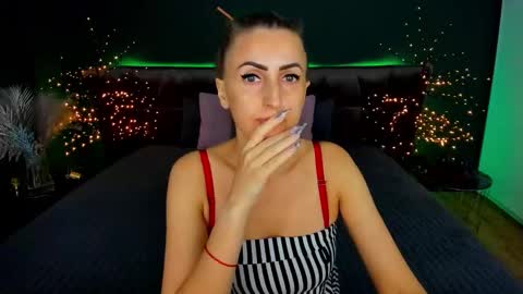 rebecca_diamonds online show from September 22, 5:33 am