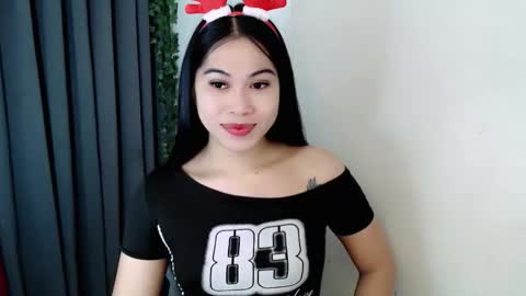 its me asian rebecca online show from December 23, 6:41 am