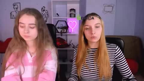 rebecca_smile_ online show from January 12, 2:02 pm