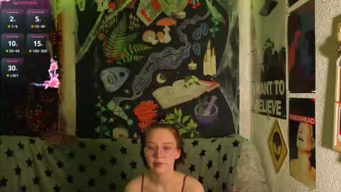 Lara online show from November 27, 9:22 pm