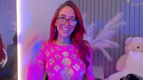 red_sinclair online show from June 8, 1:45 pm