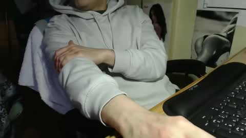 Red online show from March 1, 4:55 pm