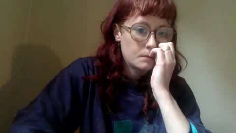 redcassie666 online show from April 1, 3:09 pm