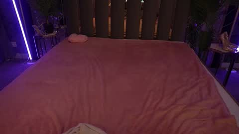 Lily online show from October 14, 2:25 am