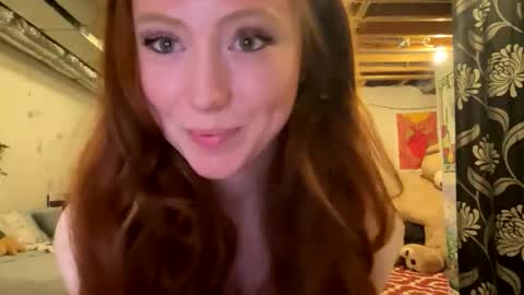 RedGingerSnapz online show from March 9, 9:08 pm