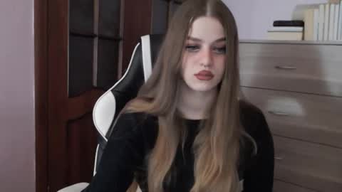 Lily online show from January 9, 2:17 am