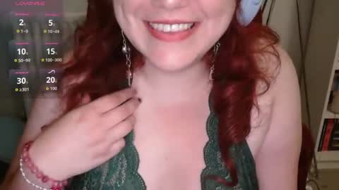rednextdoor26 online show from July 7, 9:52 pm