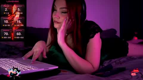 Red online show from July 9, 9:30 pm