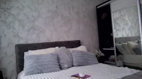 Reed-velvet online show from February 24, 7:22 am