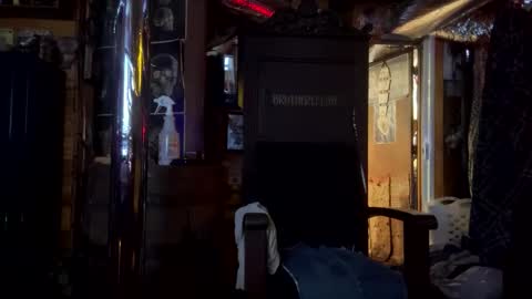 Lee online show from February 6, 6:28 am