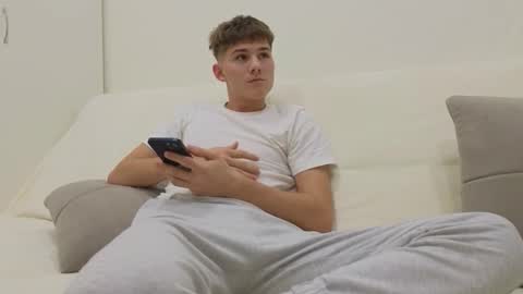 Alex online show from November 24, 5:55 pm