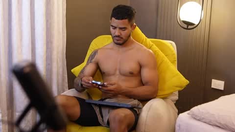 Reik online show from April 14, 12:30 pm