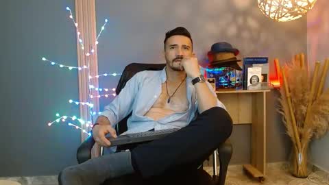   REIKO  online show from March 14, 7:40 pm