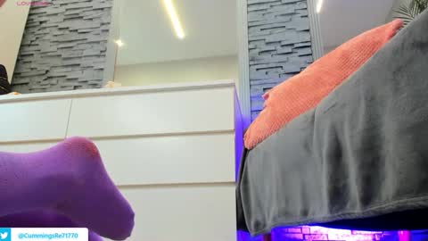 reina cummings online show from March 21, 8:19 am