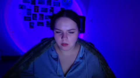 Reina online show from February 23, 6:48 am