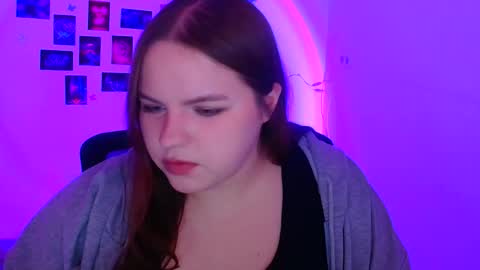 Reina online show from February 19, 6:45 am