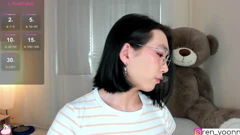 Ren online show from June 12, 4:28 pm