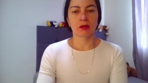 renata_hot1 online show from April 4, 4:47 pm