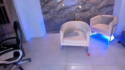 Renata Reyes online show from June 11, 12:32 am