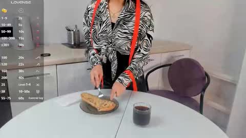 Call me Mira online show from October 6, 2:40 am