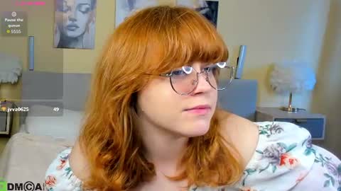 reneefoxy_ online show from July 27, 12:30 am