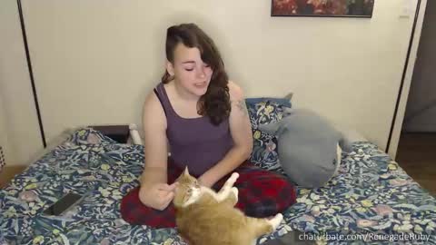 Renegade Ruby online show from November 15, 12:12 am