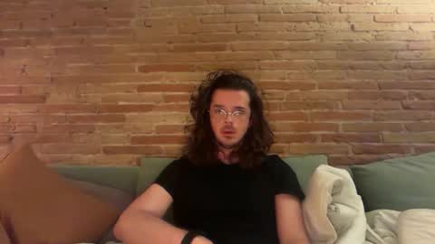 Renzo online show from May 16, 1:24 am