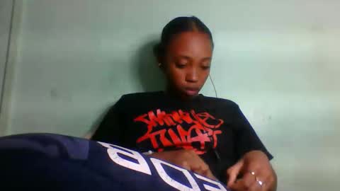 rhesa404090 online show from March 12, 9:57 am