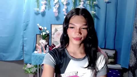 Rhiana online show from November 5, 6:04 am