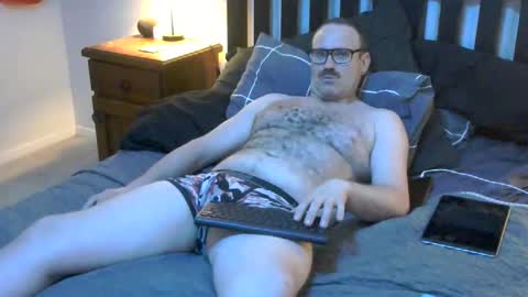 Snapshot of ric_1999 chatting on October 25, 2:39 pm Ric online show from October 25, 2:39 pm