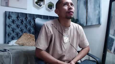 richar_voller online show from October 6, 11:17 am