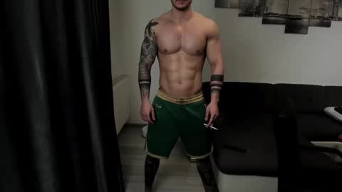 RichardDarell online show from February 6, 7:12 am